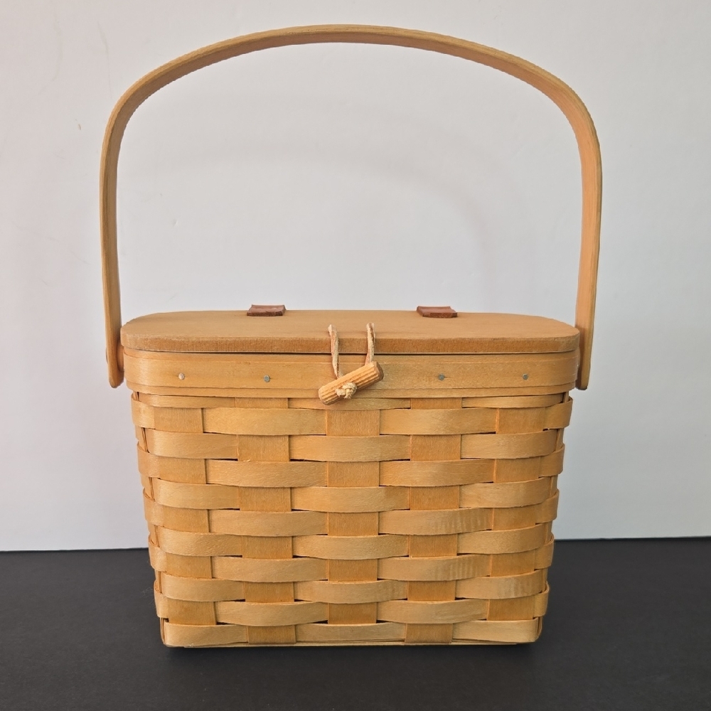 Royce Craft Basket 1998 Natural Wood Woven Tote Boho Basket Bag Toggle Closure